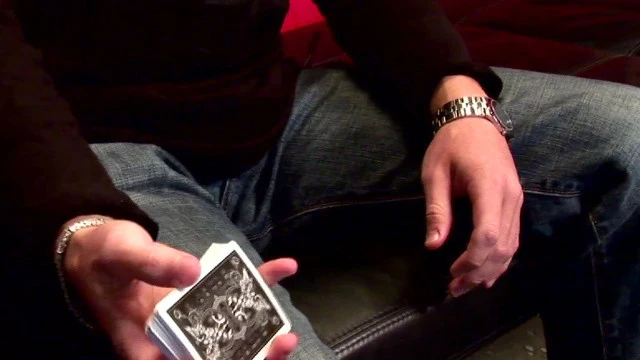 Cardistry 101 by Andrei Jikh - Image 3